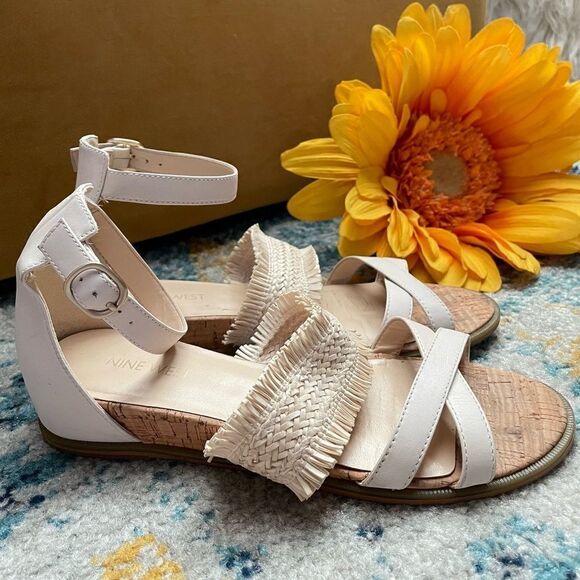 Nine West Vernell creme leather sandals ankle strap 7.5 - Picture 3 of 6